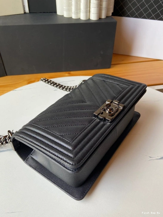 First Bag Ru CHANEL BOY 25CM WITH GUN CHAIN BAG 20CM 0808